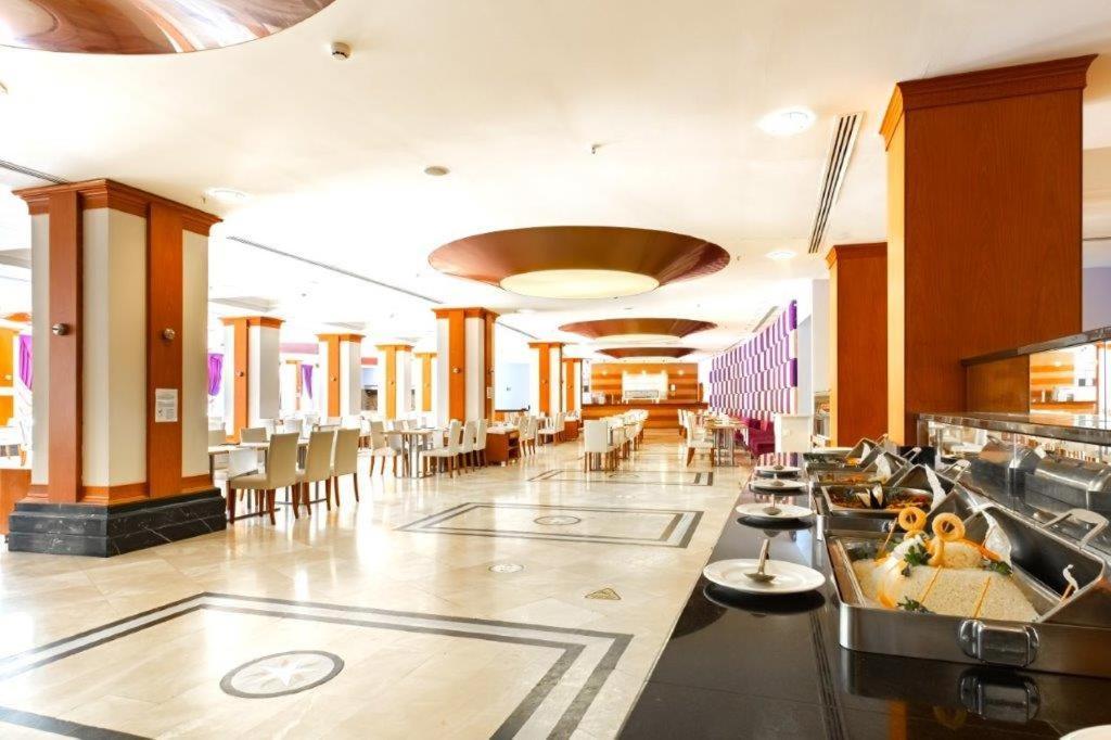 Pineta Park Deluxe Hotel 말마리스 외부 사진